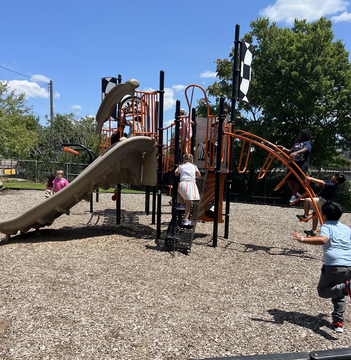 Edison School tweet media