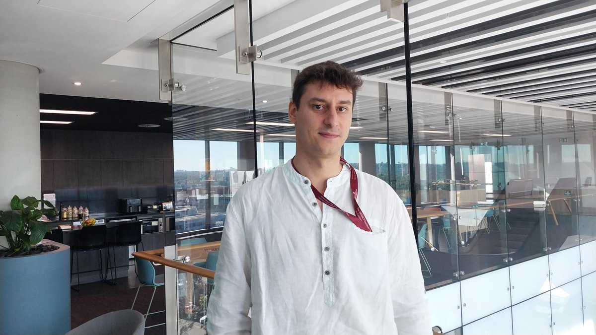 Great to welcome back <a href="/gacecchet/">Gabriele Cecchetti</a> from <a href="/EPFL_en/">EPFL</a> for visit with <a href="/SteffenHerff/">Steffen Herff</a> after a brilliant #musicscience symposium <a href="/cogsci_soc/">CogSci Society</a> escholarship.org/uc/item/6j61p5…. They'll be working on new musical structure projects e.g. musical garden paths, doi.org/10.1111/cogs.1… Stay tuned for more!