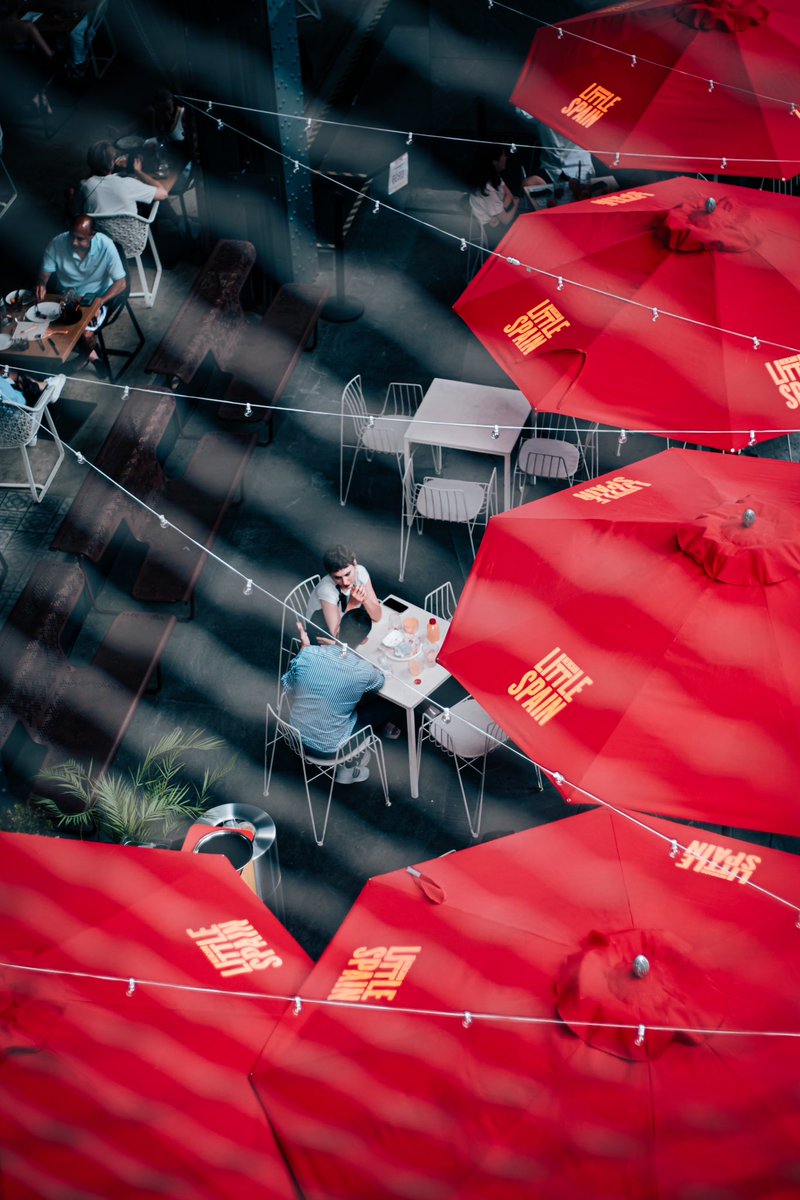 @BugsOfArt Lovebirds enjoying a cozy date under the vibrant red umbrella ❤️🌂 

#couplegoals #romanticdate #undertheredumbrella #loveisintheair #cozyvibes