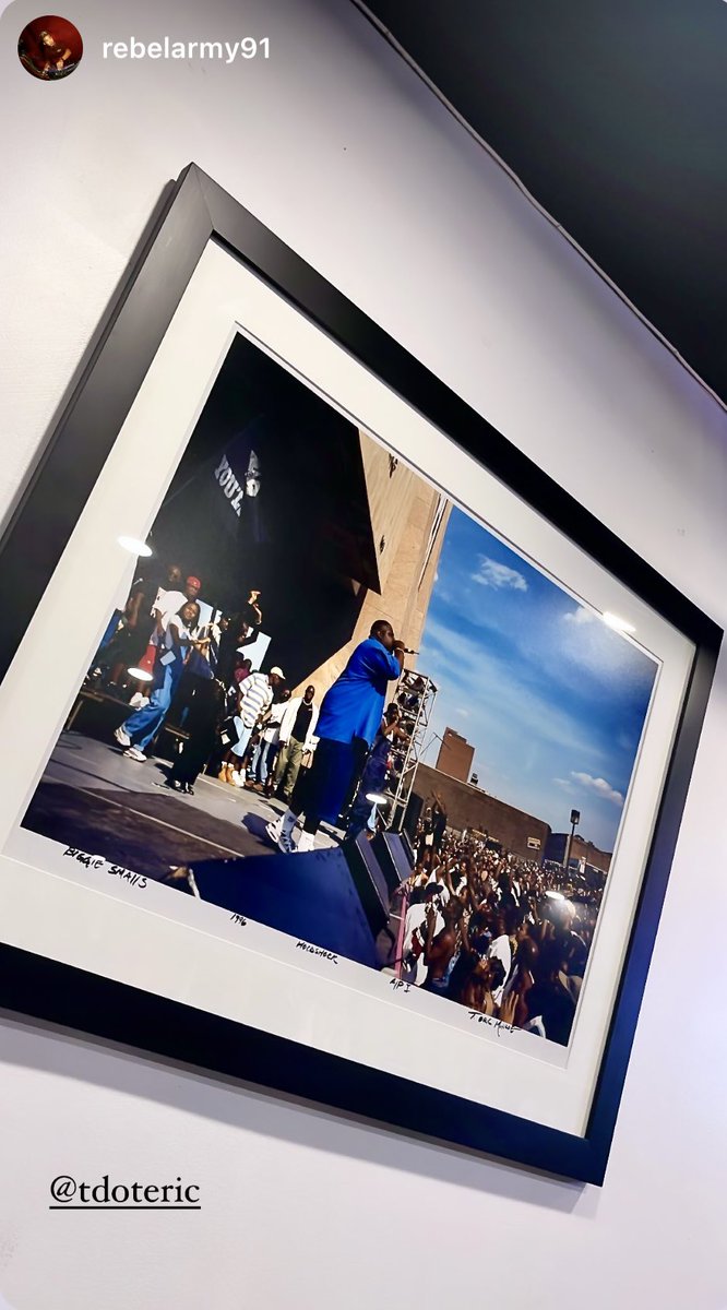 tdoteric's tweet photo. New Fine Art placement @PRIVILEGE_NYC
Photo © T. Eric Monroe @tdoteric
#BiggieSmall 1996 #Harlem #Hoodshock #Festival https://t.co/qf0f4X5qSM