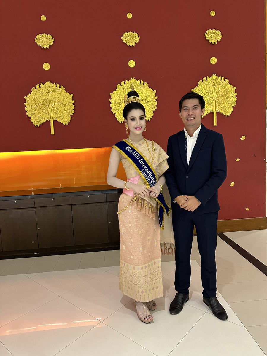 kruaof_ubn's tweet photo. Miss AEC นางงามเทียนอุบล น้องหล่าน้อย จาก แขวงจำปาสัก นครปากเซ #candlefestival #ubon #แห่เทียนพรรษาอุบล66 #อุบล https://t.co/MIBzYW17rP