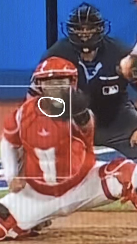 theegrapeape's tweet photo. @SNETCampbell @Sportsnet @BlueJaysNetwork 
So how many of these ridiculous calls do we have to keep watching? Umpires need to be held accountable.
I will let you decide which one you think is a ball and which one is a strike. Guaranteed you will be wrong. https://t.co/Zuy7OQpDtd