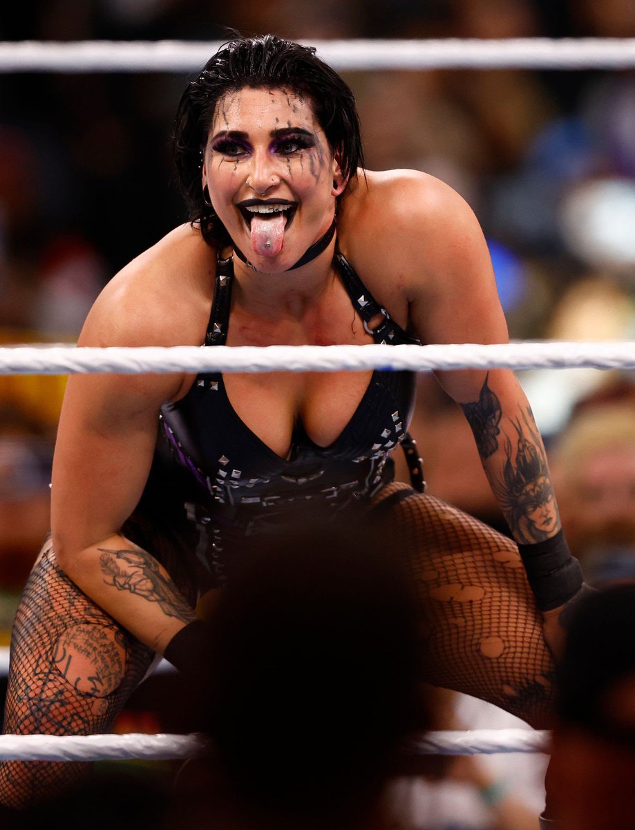 RayNarvaezJr's tweet photo. alright so I guess it’s time for me to start watching wrestling again… https://t.co/X7gJpjEV5f