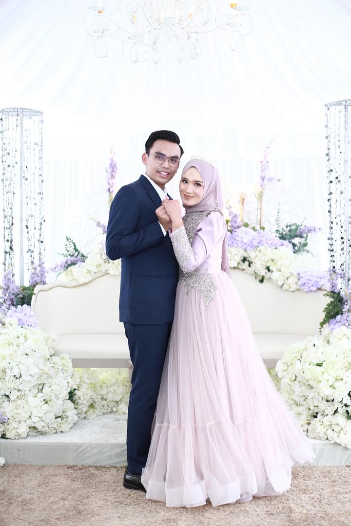 issyazwedding1's tweet photo. The wedding of Nasha and Sazrul
Bukit Sentosa,Rawang

For more info:-
https://t.co/w3YRCgHvho

#bridalgown #butikpengantinrawang #butikpengantin #pelamin #bajunikah  #bajupengantin #mekap #andaman #mua #bajusongket #songket #wedding #khemah #kahwin #pelaminbajet https://t.co/fALPLt4n1Y