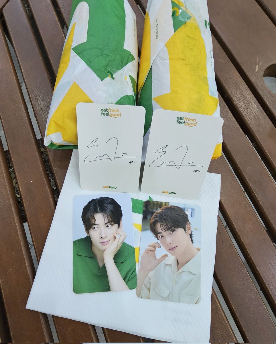 dearmyastro's tweet image. 우후훗💚💛