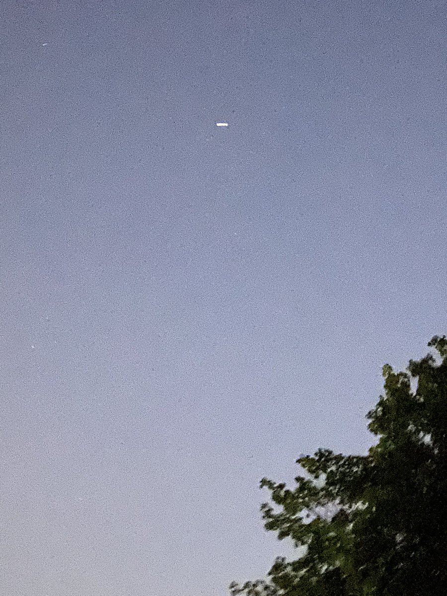 suzielliott's tweet image. Gorgeous night to view the @Space_Station tonight! Thanks @SeanAshWX for the tip! #spacegeek
