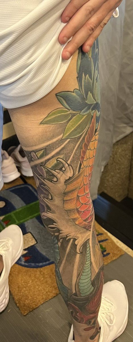 Finished up the leg sleeve. Now we take a little break while we save and figure out what’s next.