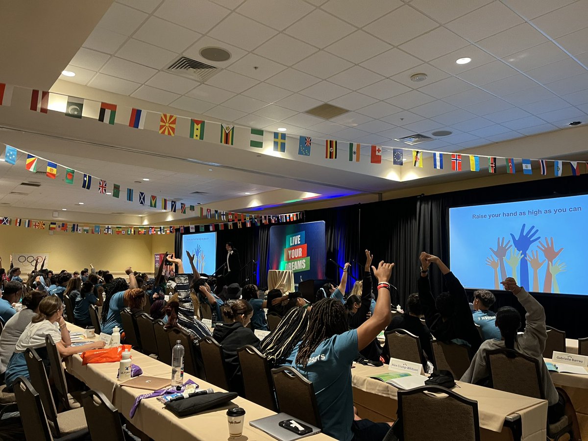 Chelsea Buchanan tweet media