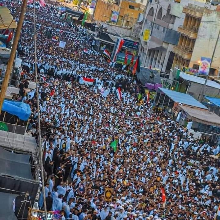 AlasmrHsn's tweet photo. بعد عمل متواصل لمدة سنة أو أكثر لمحو الهويه الحسينيه من قبل امري،،كا..وبأدواتها الموجوده في العراق ومباركة من بعض الذين يحسبون على التشيع.
وبتغريده معاده من قبل قائد العزة والاسلام مقتدى الحسيني .وفي يوم التاسع من محرم الحرام.الصدريون يعيدون الهويه الاسلاميه الى نصابها. https://t.co/Oklp7Q5FQU