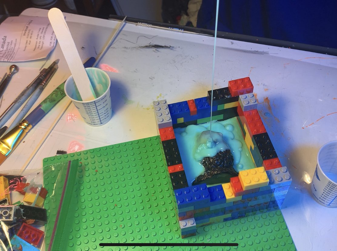 justonky's tweet photo. Building a 2 part mold for rotocasting a resin toy. THE MIGHTY MAGGOT COMETH. Maybe. We’ll see if I f***ed up soon enough. https://t.co/vOkDehoQVW