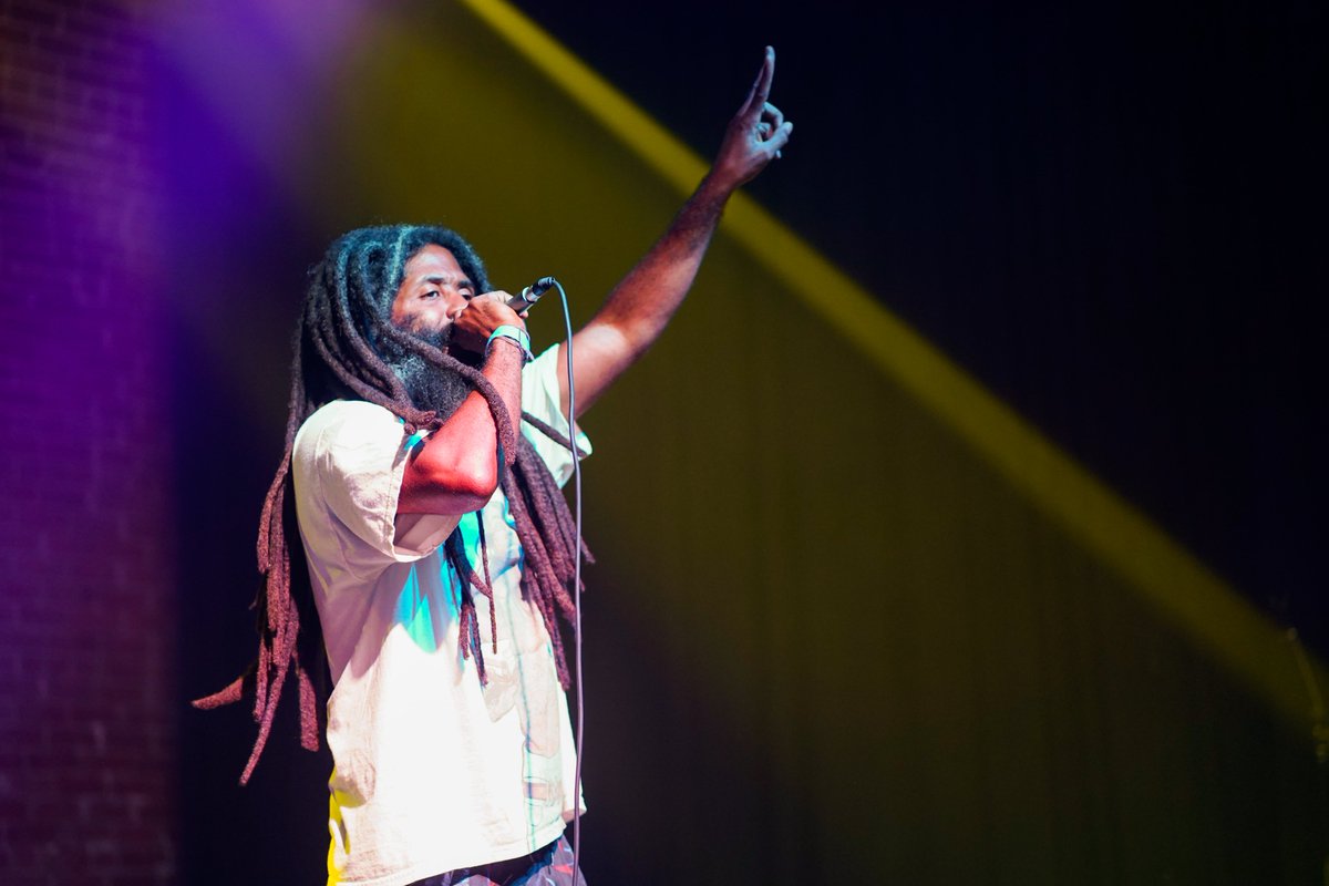 musicdistrictfc's tweet photo. Legendary west coast rapper, @MURS, is coming 8/8 to host the kick off of #Groundwaves2023 – a hip hop open mic 🎤🔥

CO rappers are invited to bring a track &amp; their best bars to enter the cypher!

RSVP: https://t.co/Qizh40SBdv

#groundwaves #coloradohiphop #groundwaveshiphop https://t.co/8hLUIG8MNM