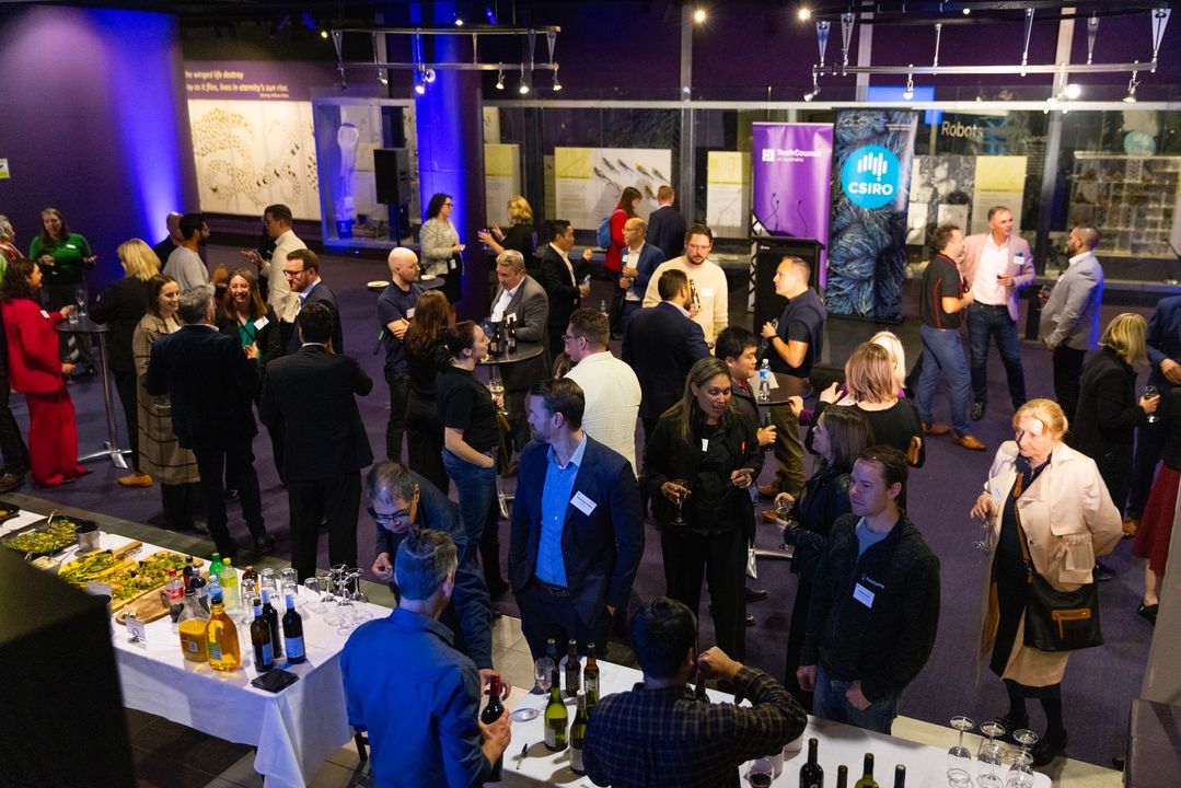 techcouncil_aus's tweet image. Last night, the TCA and @CSIRO  were excited to hold our networking drinks where we announced the launch of our new joint report: &quot;The Geography of Australia&apos;s Digital Industries&quot;.

Read the report: techcouncil.com.au/wp-content/upl…

#TechsectorGrowth #techinsights #australiantech