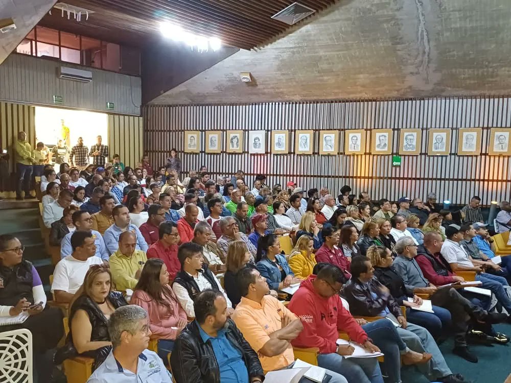 #31Julio 📌Leyes regionales y ordenanzas deben ser compatibles  con la nueva Ley de Armonización Tributaria <a href="/molotovcandanga/">PedroAlvarezMOLOTOV</a>
<a href="/JEHYSONGUZMAN/">JEHYSON GUZMÁN</a>