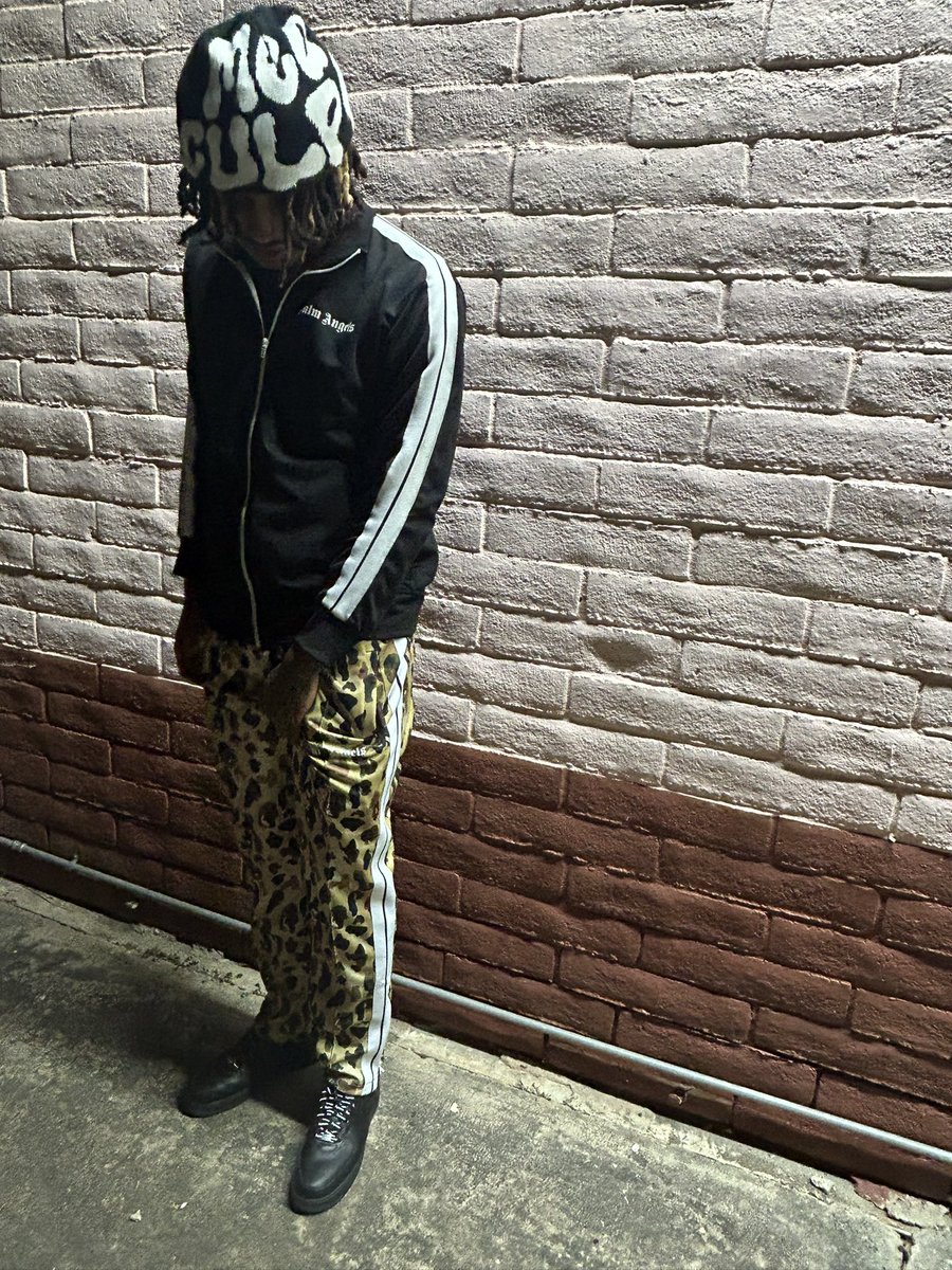 No misses or I we give them the blues like Sir Charles