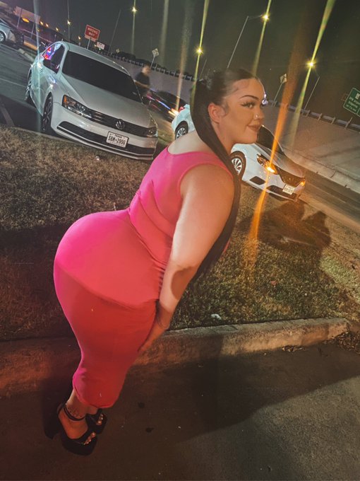 Might as well post these here too 🥰 https://t.co/FS2KF4jJfk<a href="/tag/newprofilepic"class="tags"><span>#newprofilepic</span></a>