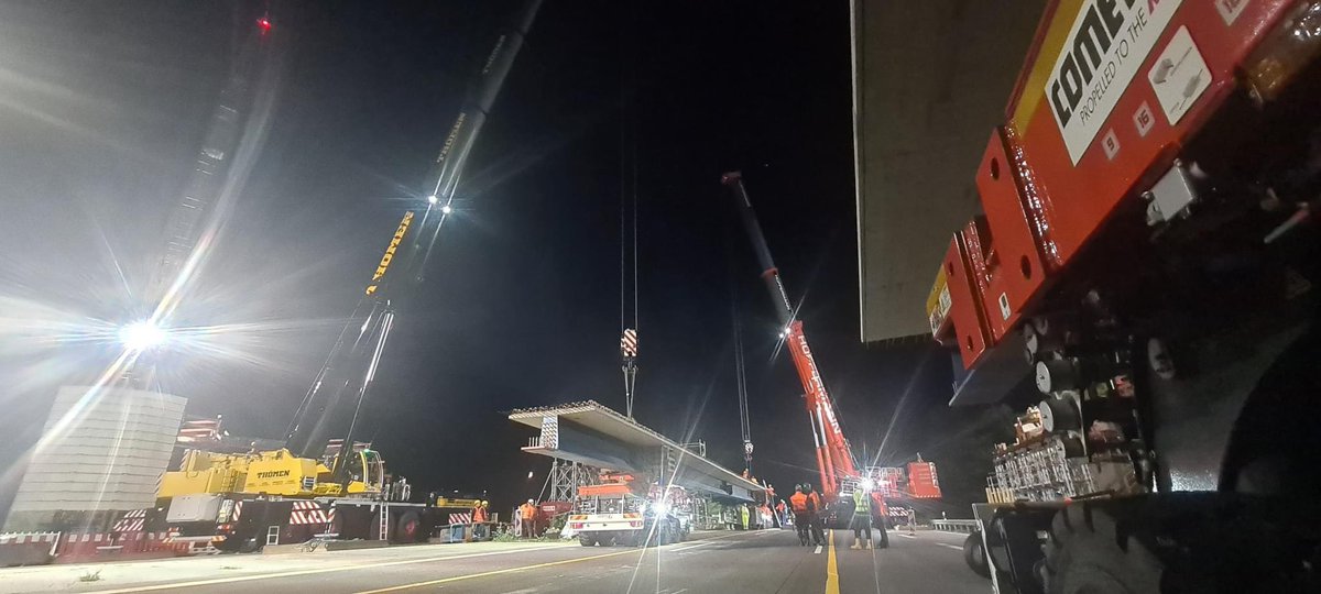 Hüffermann Gruppe realisiert Brückenbauprojekt auf der A1, Anschlußstelle Reinfeld, von der Verladung, über den Transport, die Zwischenlagerung, bis zum Einhub der Brückenelemente - Komplettanbieter Kran &amp; Schwerlast