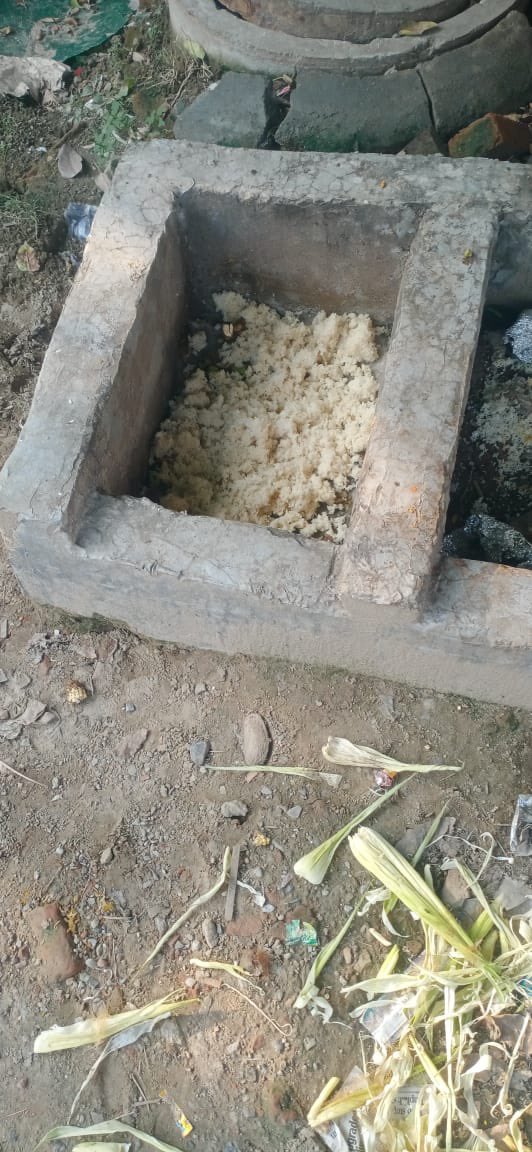 munnaksharma's tweet photo. Golf City Plot 8 Apartment Owners Association feeding stray dogs at the designated feeding points of the society.
Please take strict action on those people and NGOs,who are feeding dogs outside the feeding points and endangering the life of the residents.Take appropriate steps. https://t.co/dZyppU4XaQ