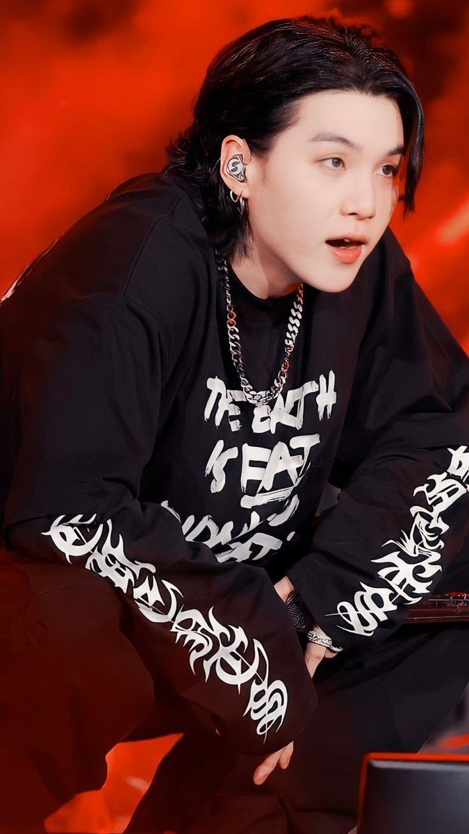 9304ygdt's tweet photo. my #AudacyAOTS is @bts_bighit’s #AgustD https://t.co/s8jrzdhjPY