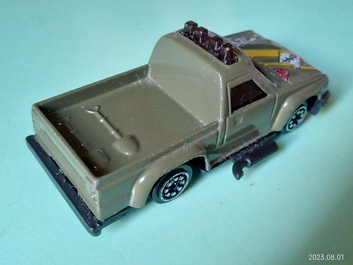 TC343mi_ni_car's tweet photo. FAIE
軍用トラック(車名?)
排気口っぽいものを両サイドに付けている…
FAIEでは何故かこの排気口っぽい…ものを両サイドにつけるパターンが多い
#ミニカー #FAIE #フェイエ https://t.co/9wOpMrh6T1