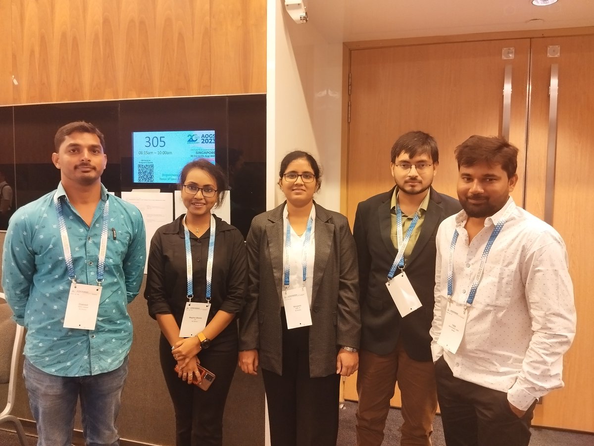 BhadPunyasloke's tweet photo. If you are attending #AOGS23 stop by and see the poster presentation of @Vats_Chakresh on Aulacoseira algal bloom in River Ganga; @MeghnaB68059765 will present a poster on a new sustainable approach that removes arsenic from groundwater and soil @ITMERG1
BG Session, 2nd August. https://t.co/bqK1M2WTI0