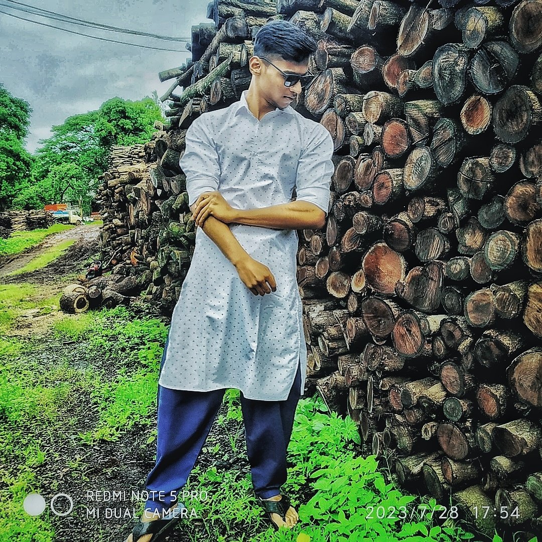 _KICK_BOXER_'s tweet photo. Chilling in my open space https://t.co/SEbY3OkBk2