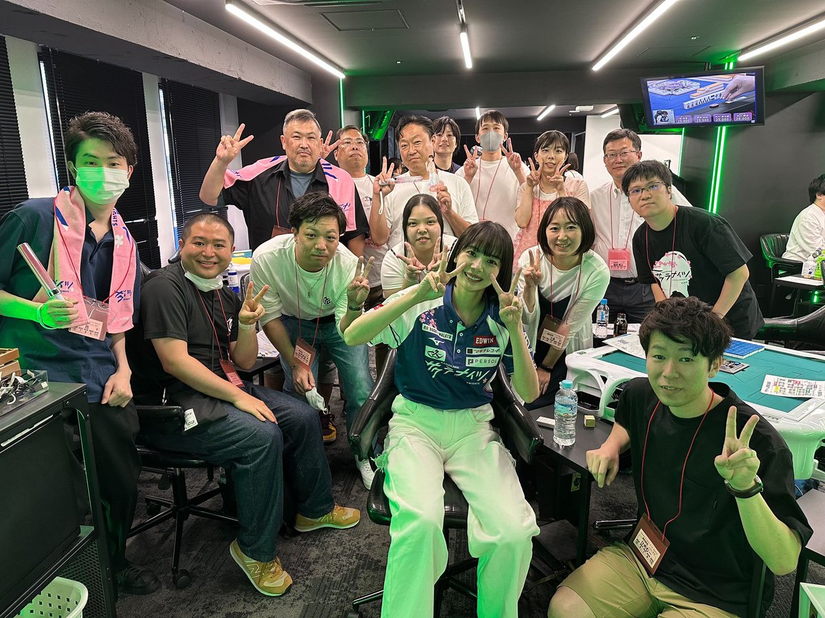 kadokawa_sk's tweet photo. #サクラナイツサマーフェス　なんと遅刻者0、欠席者0という素晴らしい立ち上がりから開幕しました！

皆様、4チームに分かれて戦っていただきます。
本日一日よろしくお願いします🌸 https://t.co/WIM1fmRpcM