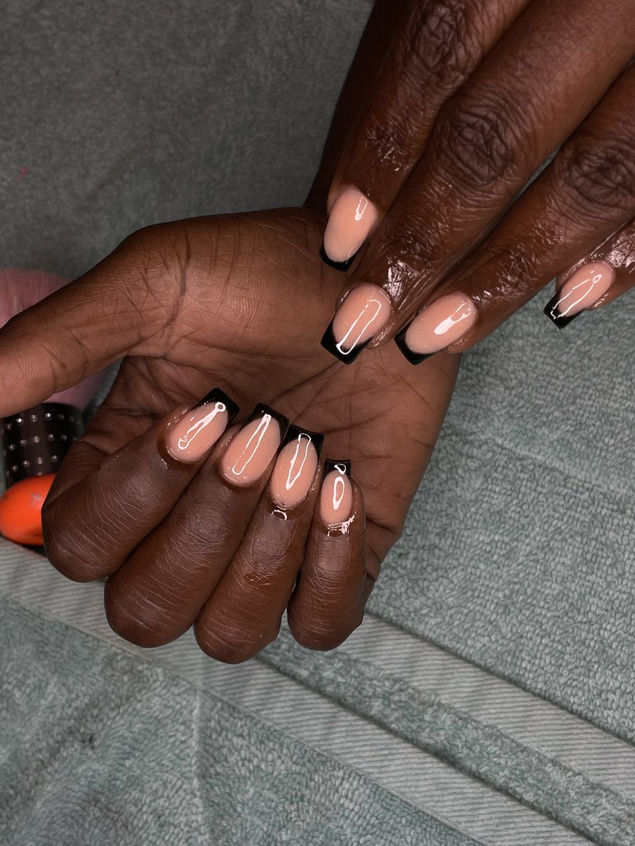 tmam___'s tweet photo. RETWEET PLEASE MY NEXT CLIENT MIGHT BE ON YOUR TL 💞 LOCATED IN BATON ROUGE LOUISIANA LADIES BOOK NOWWW SPOTS FILLING UP FAST 💞💞 #nails #BRNAILTECH #batonrouge https://t.co/7fQuapmnMi