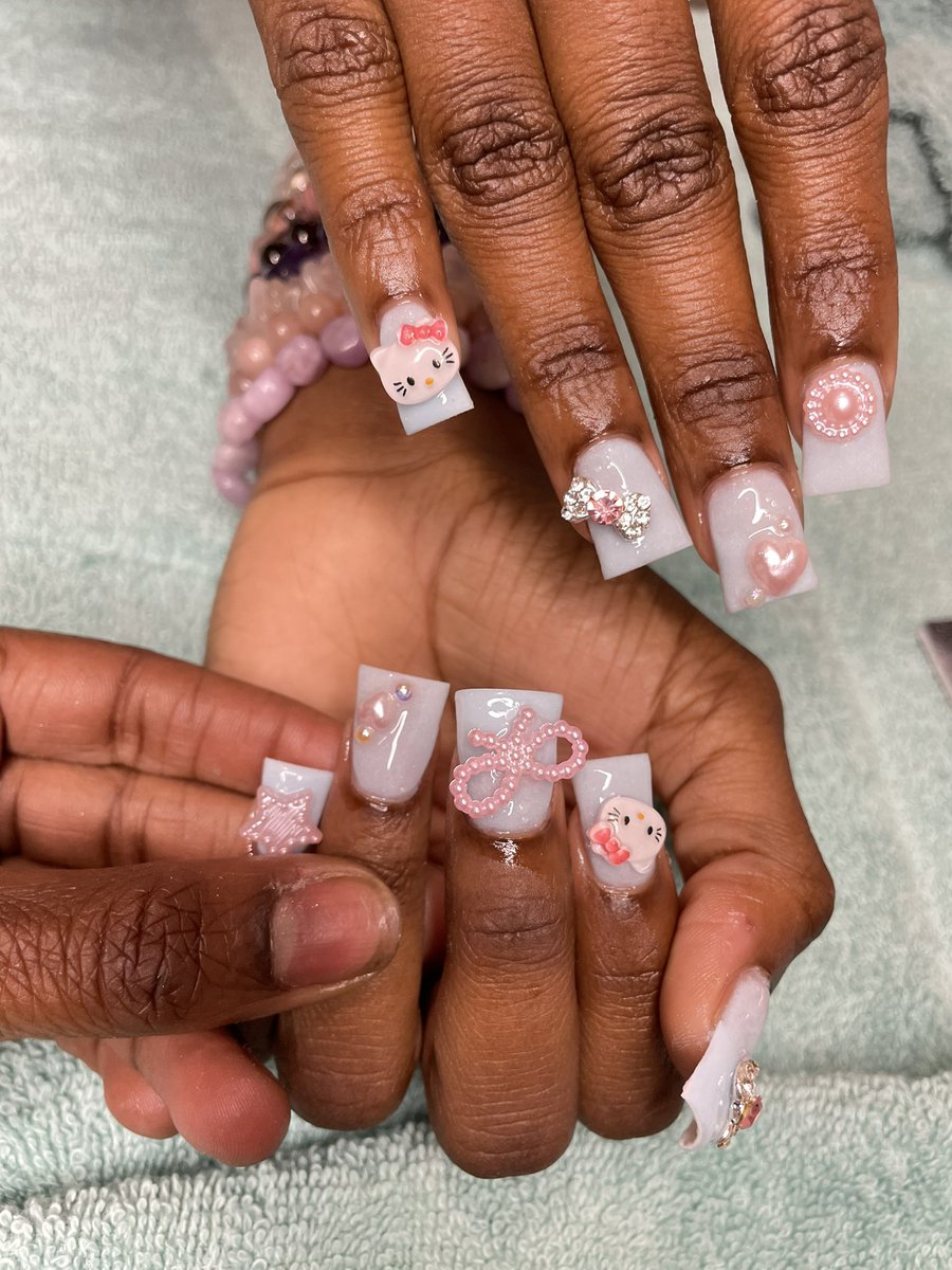 tmam___'s tweet photo. RETWEET PLEASE MY NEXT CLIENT MIGHT BE ON YOUR TL 💞 LOCATED IN BATON ROUGE LOUISIANA LADIES BOOK NOWWW SPOTS FILLING UP FAST 💞💞 #nails #BRNAILTECH #batonrouge https://t.co/7fQuapmnMi
