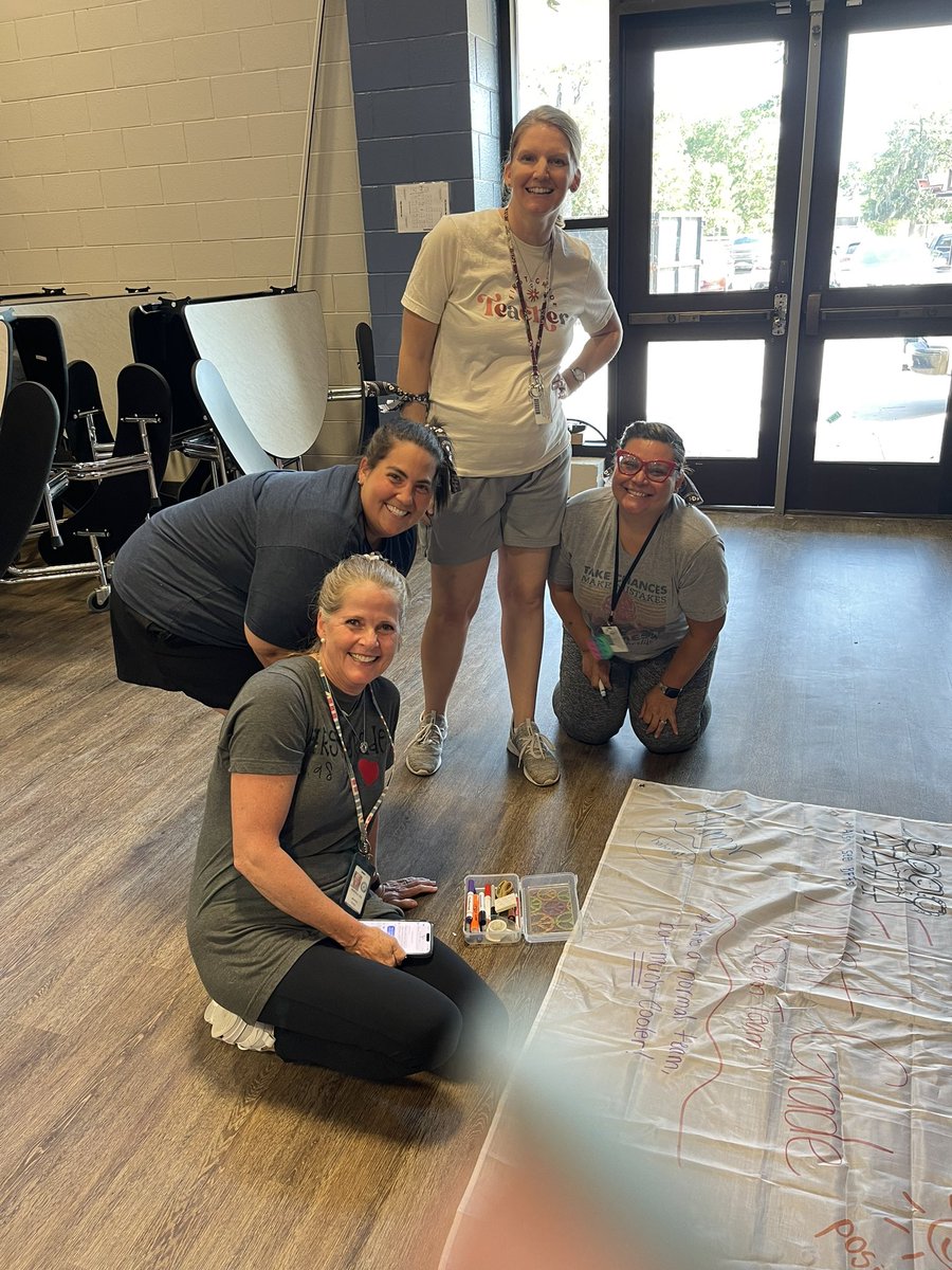 HumbleISD_PFE's tweet image. PFE kicked the year off with team building and an AMAZING Race! #PFEisHappy