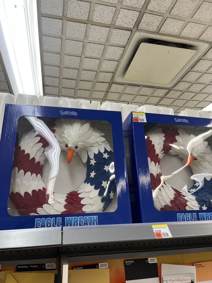 noahdunton's tweet photo. now what the hell did I just find at my local Walgreens 😭 https://t.co/vqxhUK1cJd