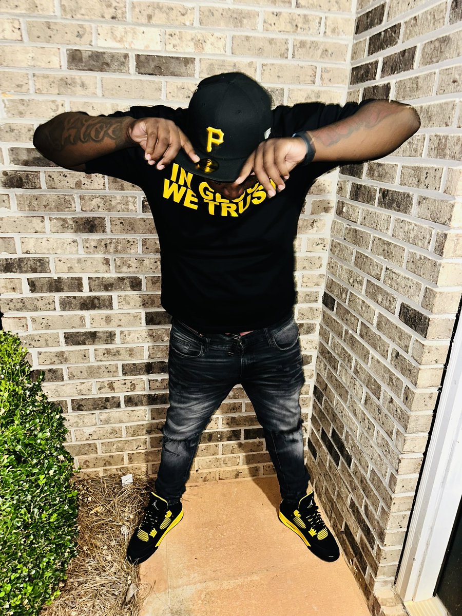 1Xedd's tweet photo. I Ain't Tryna Shit On Nighas, I Just Pop My Shit 4 Da 1s Who Doubted 💫 https://t.co/Y8vmFHIUbZ