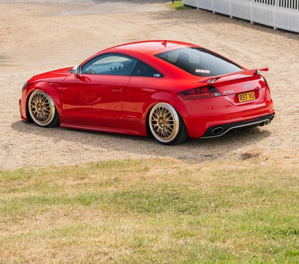 EpicDubs's tweet photo. 🔥
#Audi #AudiTT #TTRS #AudiTTRS #quattro #5pot #AudiSport #BBS #Stance #DubLife https://t.co/0L6bFRzKHz
