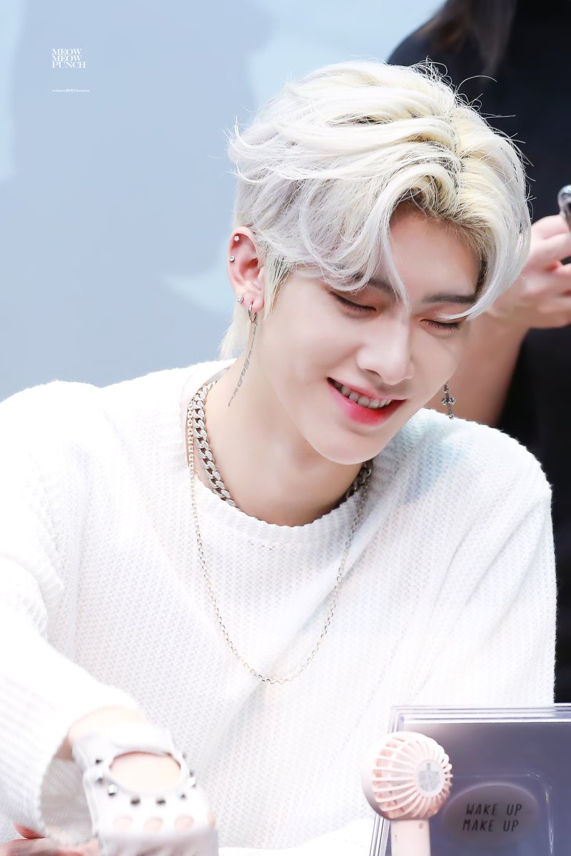 0.5배속 멋진 냥냥이의 냥냥펀치 𝐇𝐐 업로드~! 

#𝓡𝓲𝓬𝓴𝔂 #리키 #沈泉锐 
#ZEROBASEONE #ZB1 #제로베이스원