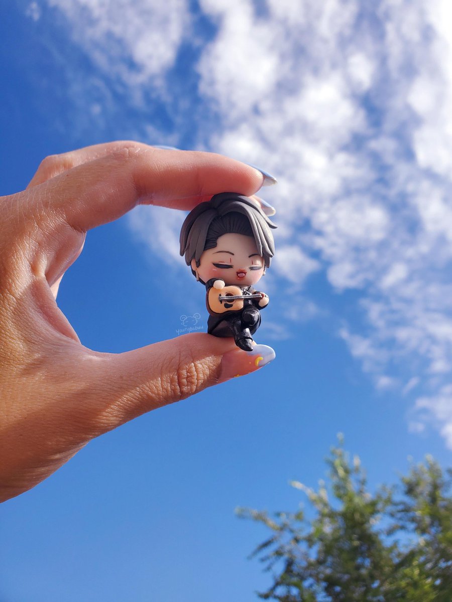 YoungBabuu's tweet photo. Under the same sky 🌤😌
#MIYAVIFanart
#MIYAVIMonday https://t.co/G7qmfXvgk0