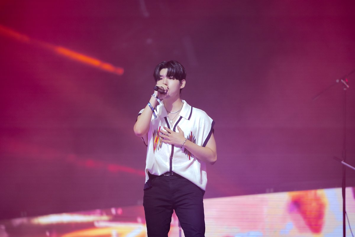 PLT_twt's tweet photo. PANDORA FESTIVAL 2023
Behind The Scenes

ขอบคุณครับ 🇹🇭

#가호 #Gaho @gaho88882970 
#KAVE #PANDORA_FESTIVAL_2023 https://t.co/KOYM0TIOuy