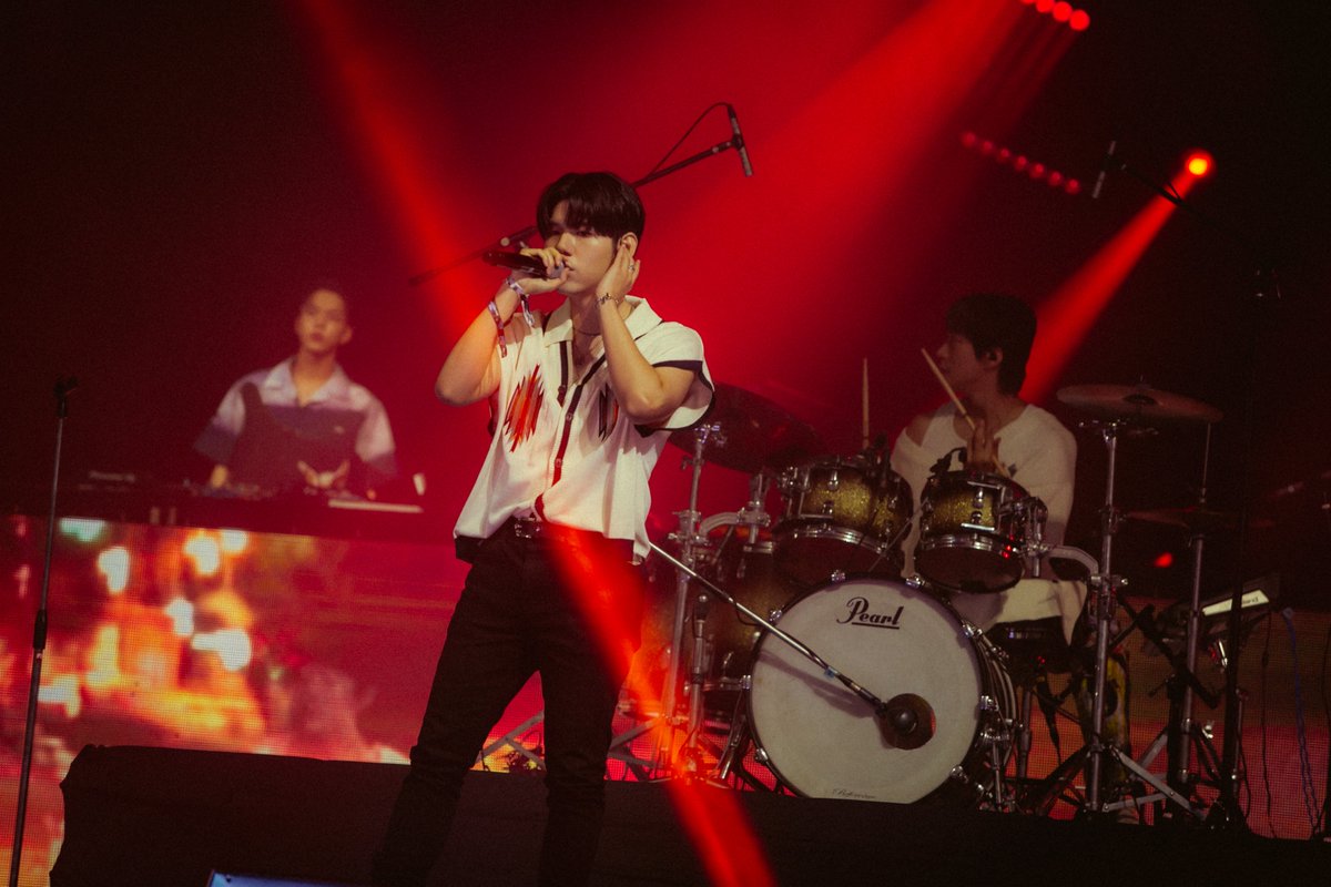 PLT_twt's tweet photo. PANDORA FESTIVAL 2023
Behind The Scenes

ขอบคุณครับ 🇹🇭

#가호 #Gaho @gaho88882970 
#KAVE #PANDORA_FESTIVAL_2023 https://t.co/KOYM0TIOuy