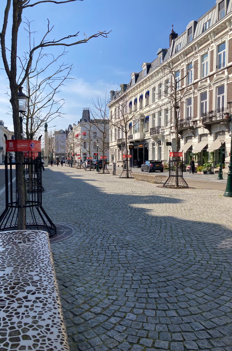 pvcerri's tweet photo. #onepictureaday #travel #umafotoaodia #viagem #Netherlands #Holanda 
Maastricht, The Netherlands https://t.co/RGUIhQASGI
