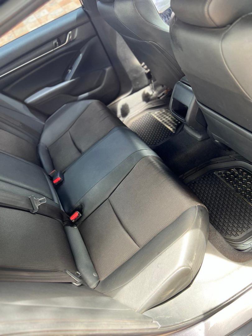 Safedeals_Gh's tweet photo. 2019 Honda Accord Sport
Push to start
Power Seats
Leather seats
Apple CarPlay
Reverse Cam
Infotainment system
Alloy Rim
Ghc🇬🇭185,500
Kindly retweet
#Stonebwoy , #Sark , #BBNaijaAllStar #bongoideas #Ghana #safedeals #NanaAddo #Mahama #wizkid #Davido #Tottenham #safedels https://t.co/fj5mbeyrpW