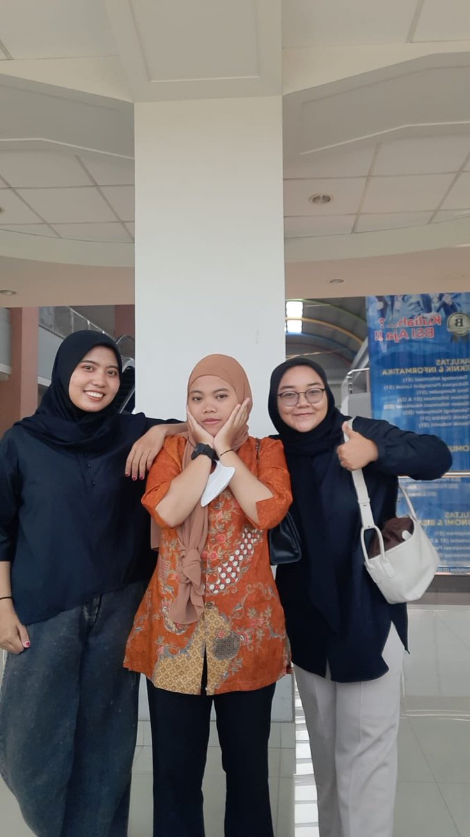 ptriaykh's tweet photo. aslinya gajanjian ini item" ama naday btw mohon maaf yang tengah kurang di breafing 😁🙏🏼 https://t.co/SMszdtfp8N