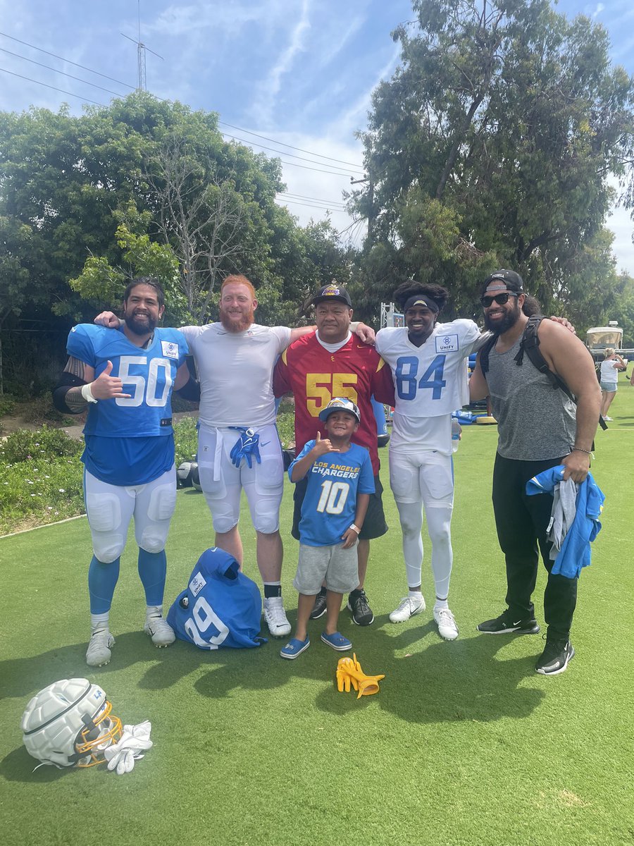 ben_moa22's tweet photo. Boise boys looked great today ⚡️ https://t.co/HL034WJQ3e