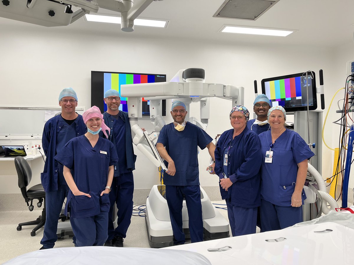Yesterday marked the beginning of a new era in Port Macquarie, with the first case using the DaVinci Xi robot. Great for the people of the Mid North Coast! Thanks to Ramsay Health, Device Technology and most importantly our theatre team that made it possible.