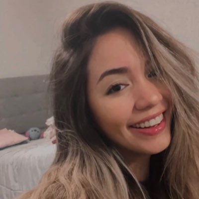 carolinnabriz's tweet photo. #NuevaFotoDePerfil https://t.co/wlneIX3mof