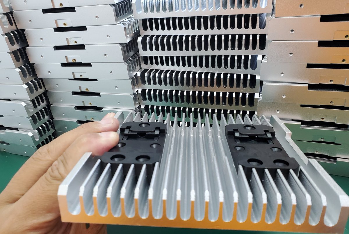 Open_Embed's tweet photo. Edge controller for industrial and IIoT,5G/4G/LTE, NVME around RK3588.
#EdgeLogix #Industry40 #rockchip #IndustrialIOT #INDUSTRY #rk3588 #AUTOMATION https://t.co/oLkJOHxRvT