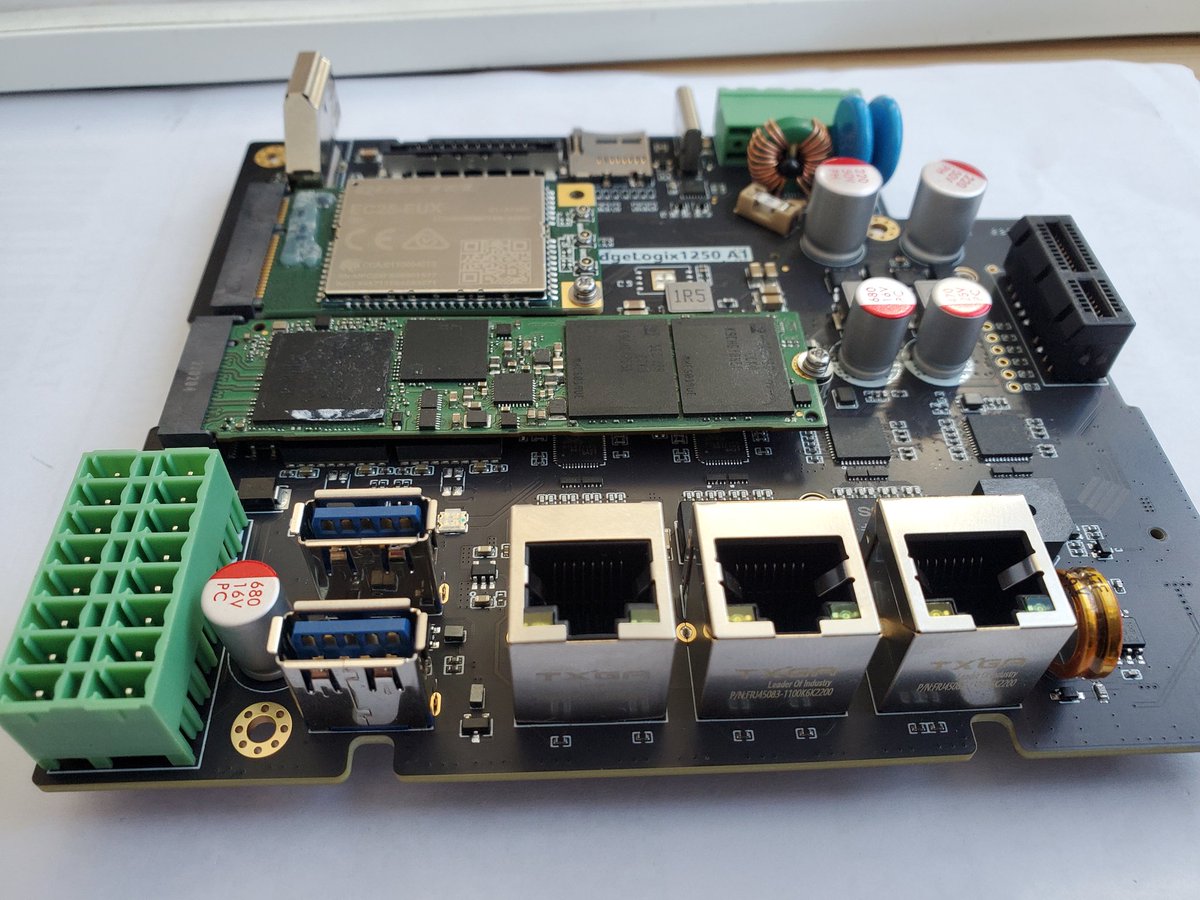 Open_Embed's tweet photo. Edge controller for industrial and IIoT,5G/4G/LTE, NVME around RK3588.
#EdgeLogix #Industry40 #rockchip #IndustrialIOT #INDUSTRY #rk3588 #AUTOMATION https://t.co/oLkJOHxRvT