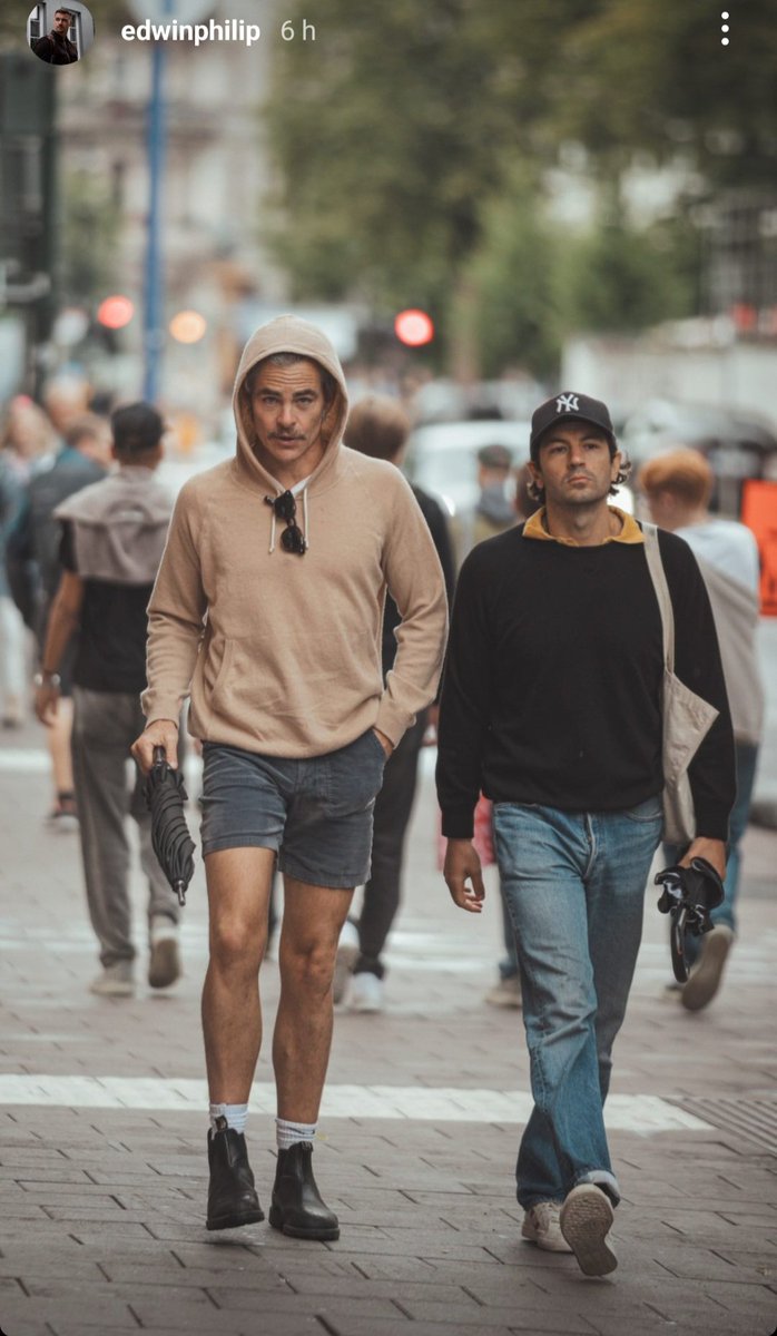 tracking_ontrek's tweet photo. #ChrisPine and #jordyofanfastico  walking down the streets of Stockholm, Sweden. (source:https://t.co/Wjq1rm8EbB)
That's the "tweet" or the "post"! 🙃 https://t.co/2zufsXdXsZ