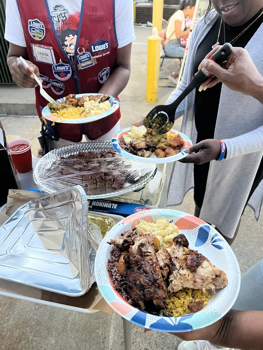 Jackie Davis tweet media