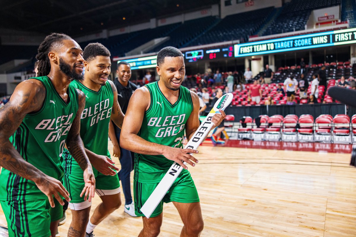 BleedGreenTBT's tweet photo. ONTO PHILLY!

LETS GOOOOOOOOOOOO!!!!!!
😤😤😤😤😤😤😤😤😤

#BleedGreen https://t.co/BUa4NM6BY1