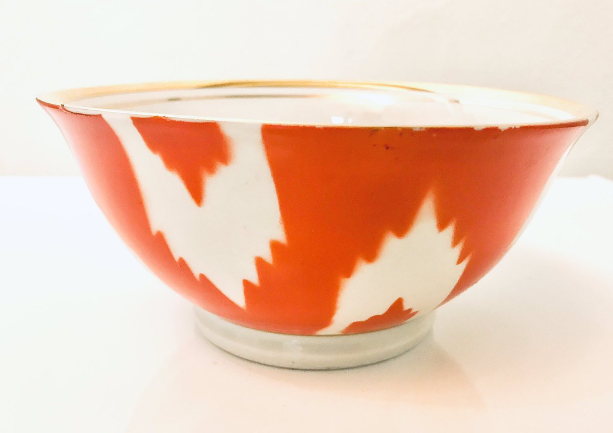 ZakkaMitte's tweet image. こちらもタシケント陶磁器工場で作られた1980年代頃の陶器。ウズベキスタンの伝統柄《アトラス》をモチーフにした美しい柄が即面に入ってます。#Sovietdesign wonder-mall.square.site/product/-/105