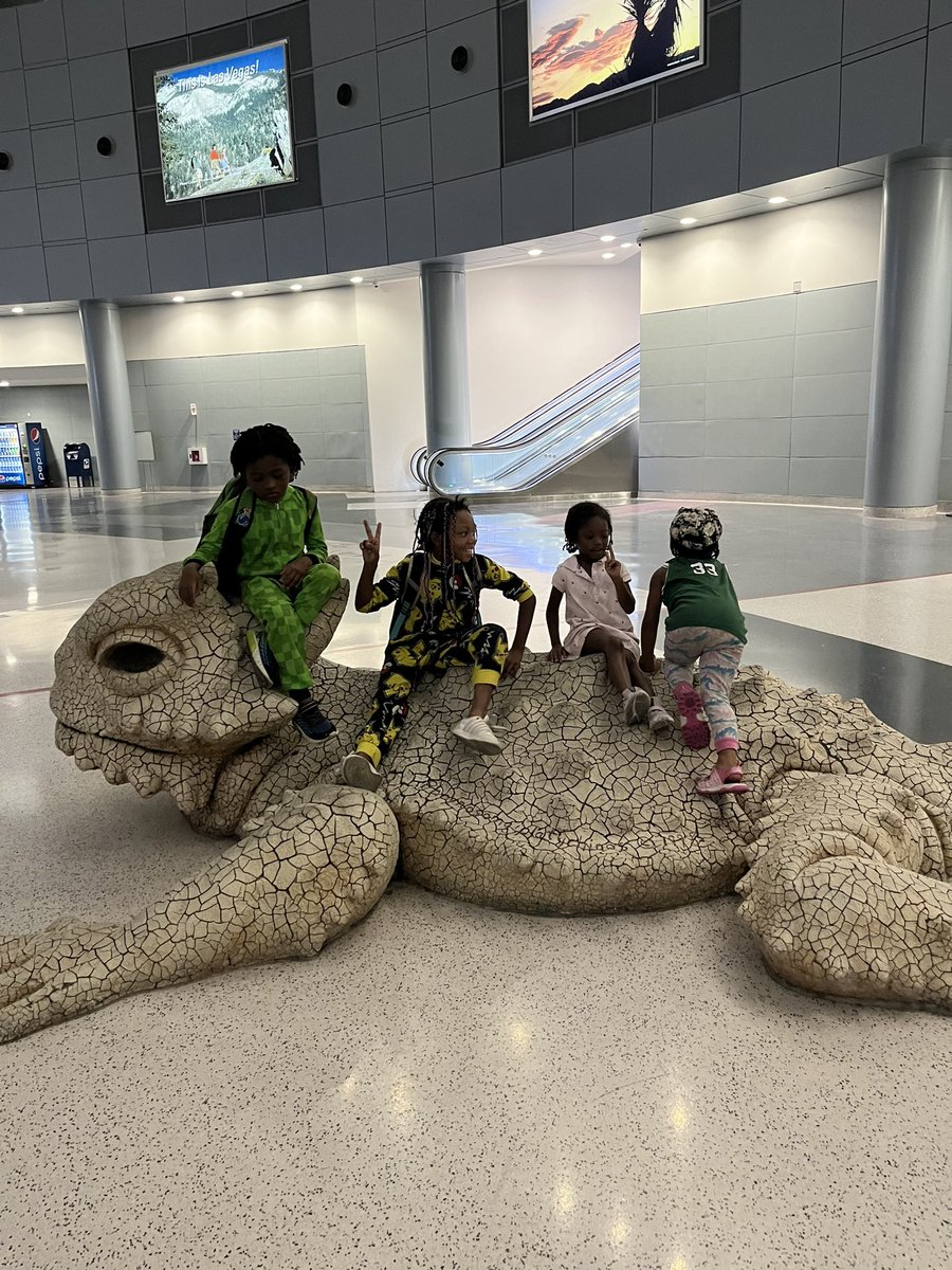 KolasLooks's tweet image. My crew