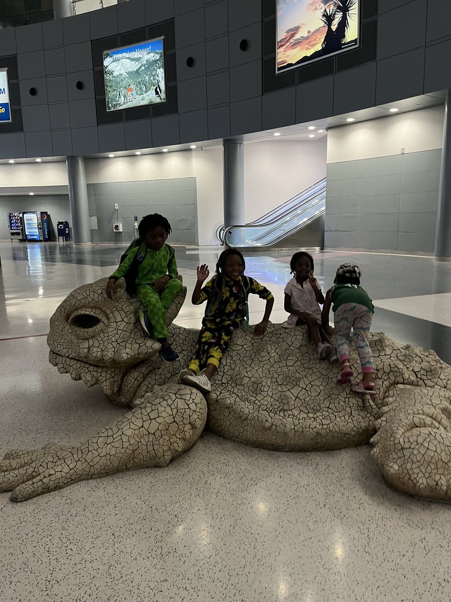 KolasLooks's tweet image. My crew